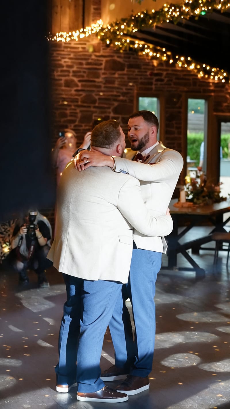 Wedding dance floor — Segrave Barns